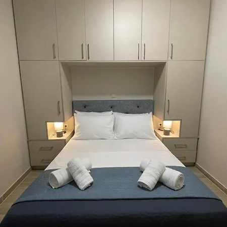 Elia House * 干尼亞