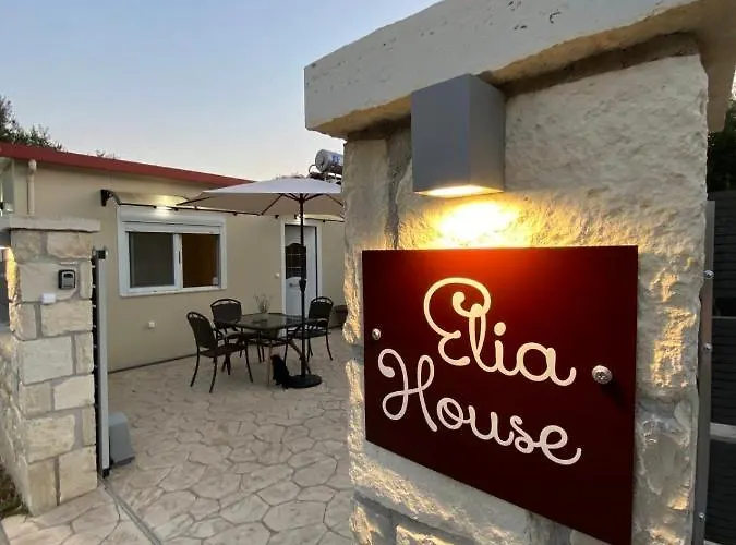 Elia House Villa *